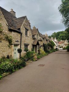 Hotels along the route to Cotswolds